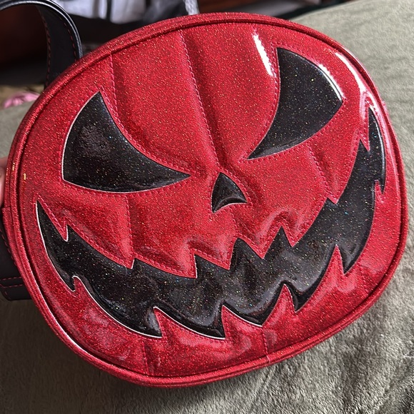Love Pain and Stitches Pumpkin Kult The Collection Double Sided Red Glitter - Picture 3 of 4